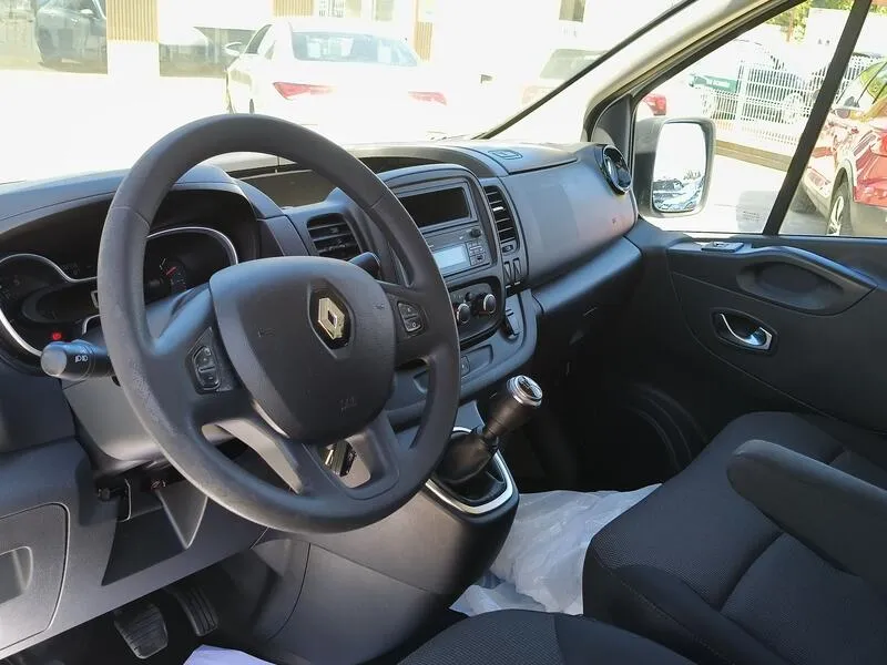 Renault Trafic BluedCi - foto 10