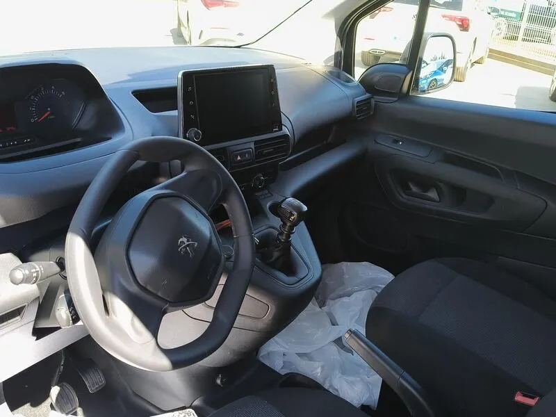 Peugeot Partner Standard BlueHDi - foto 10