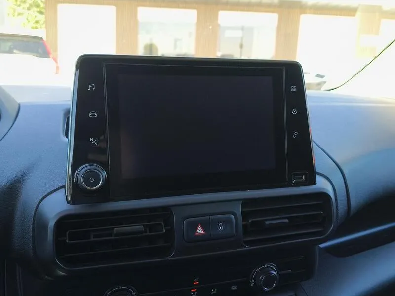 Peugeot Partner Standard BlueHDi - foto 11
