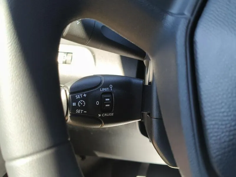 Peugeot Partner Standard BlueHDi - foto 23