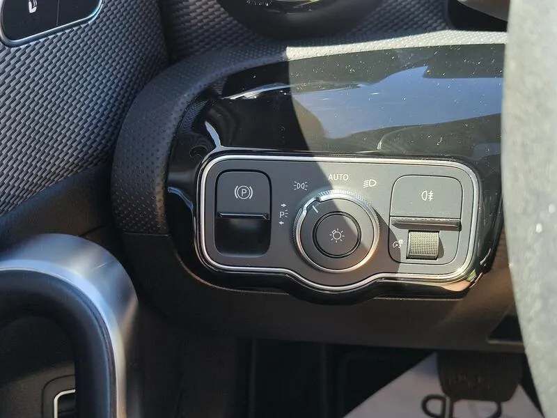 Mercedes-Benz Clase A 180 d - foto 27