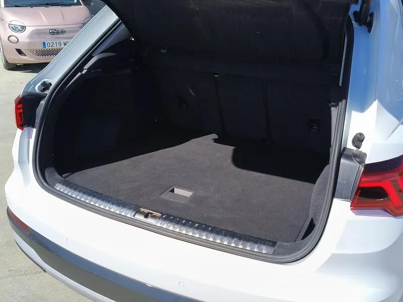 Audi Q3 35 advanced 2.0 TDI - foto 41