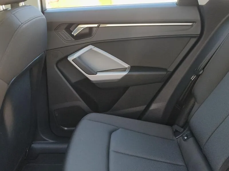 Audi Q3 35 advanced 2.0 TDI - foto 33