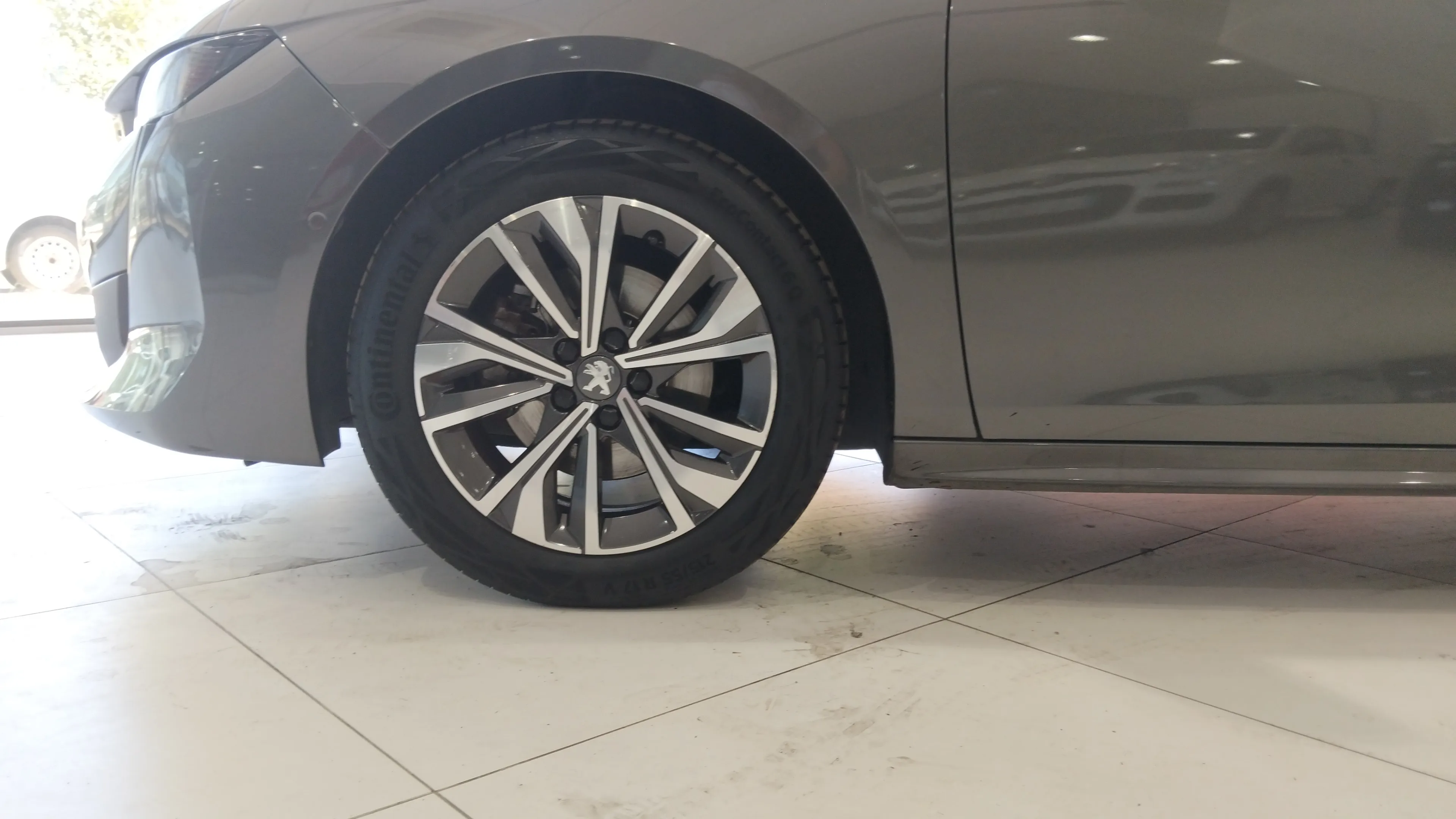 Peugeot 508 SW Allure BlueHDi 130 EAT8 - foto 13