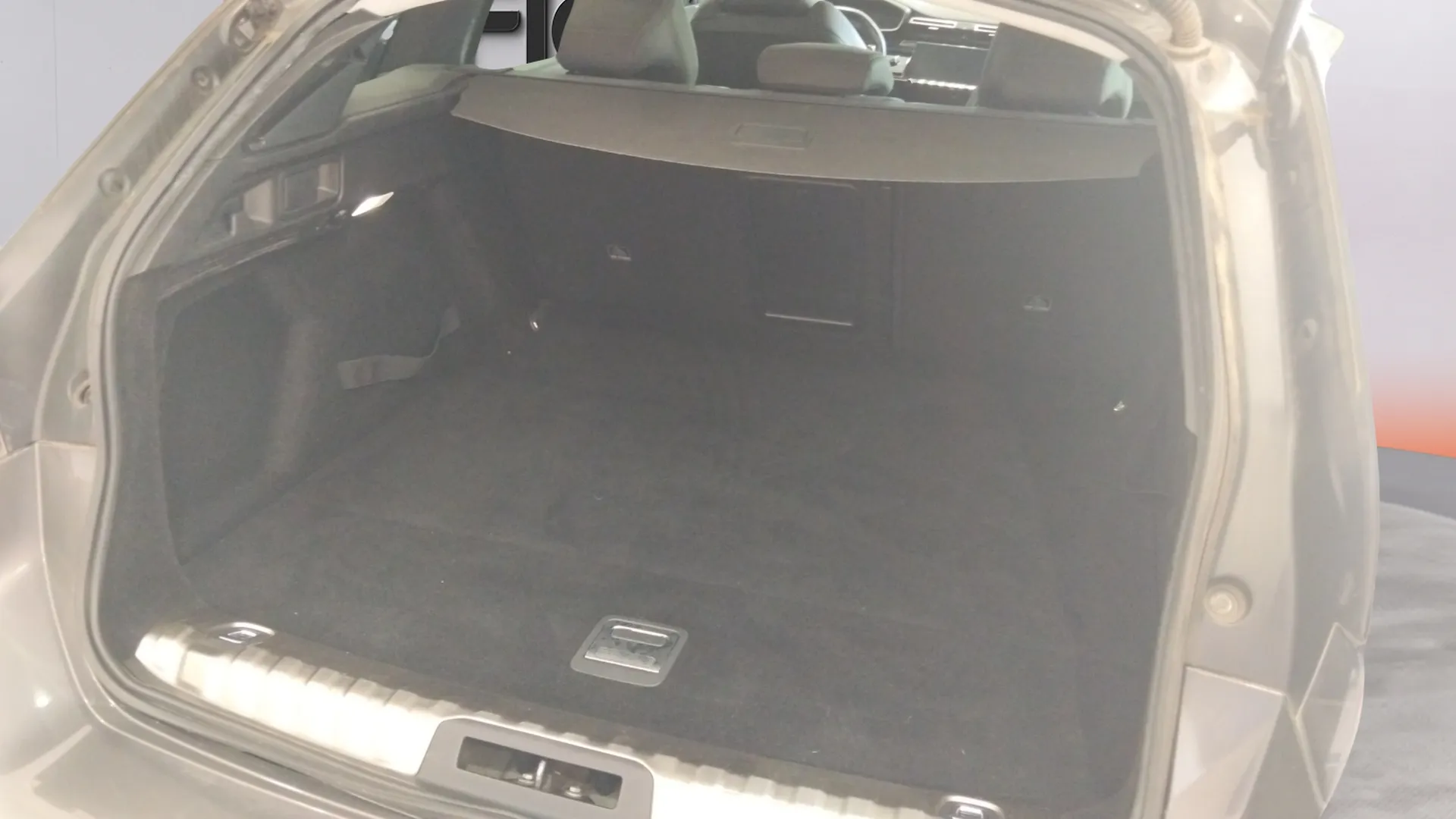 Peugeot 508 SW Allure BlueHDi 130 EAT8 - foto 8
