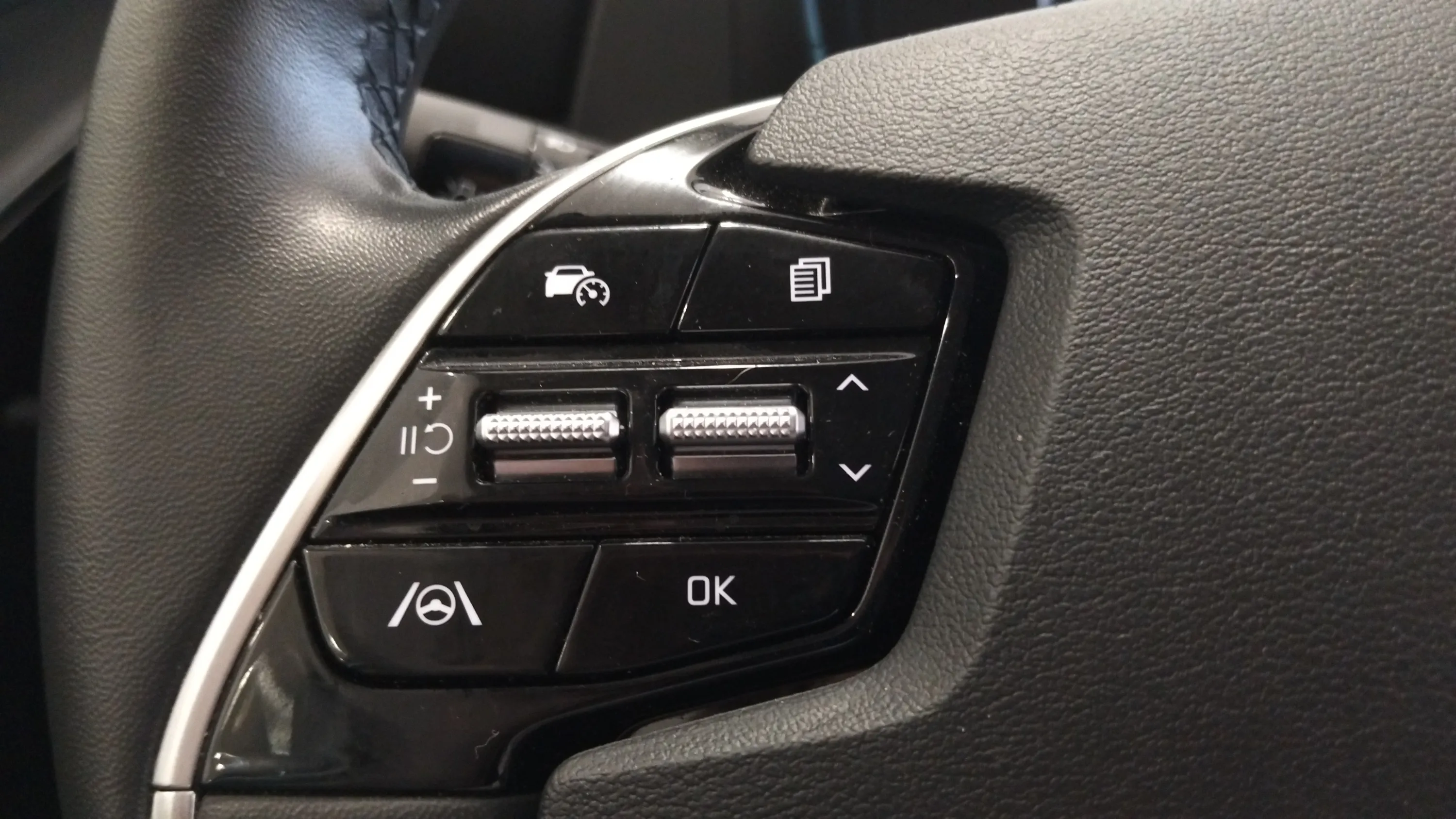 Kia Niro 1.6 GDi HEV Concept - foto 9