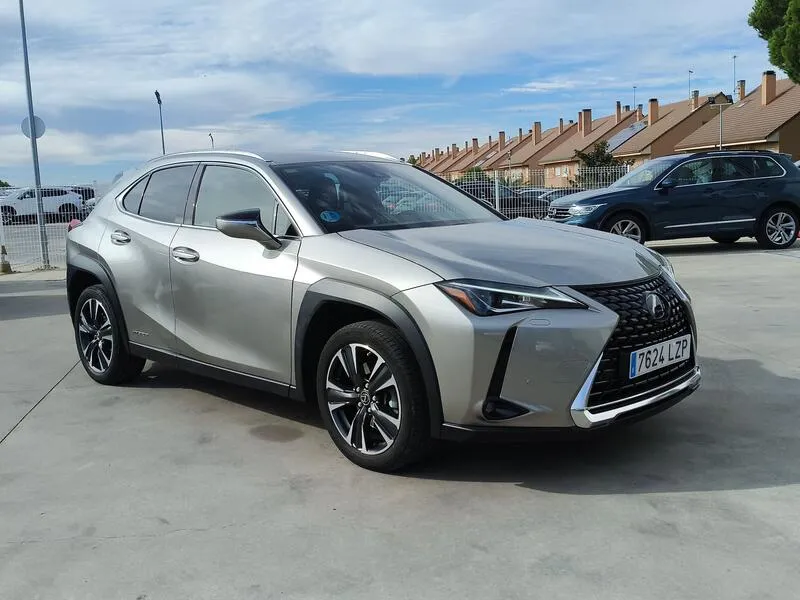 Lexus UX 2.0 250h Premium - foto 8