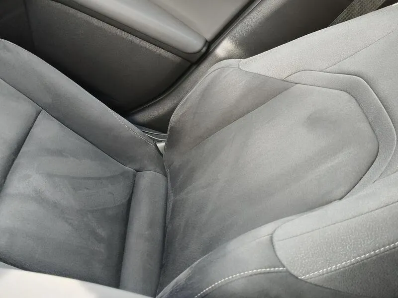 Lexus UX 2.0 250h Premium - foto 19