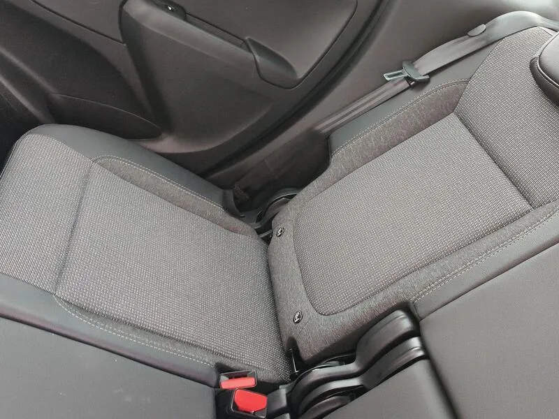 Opel Crossland 1.2 Elegance Pack - foto 33