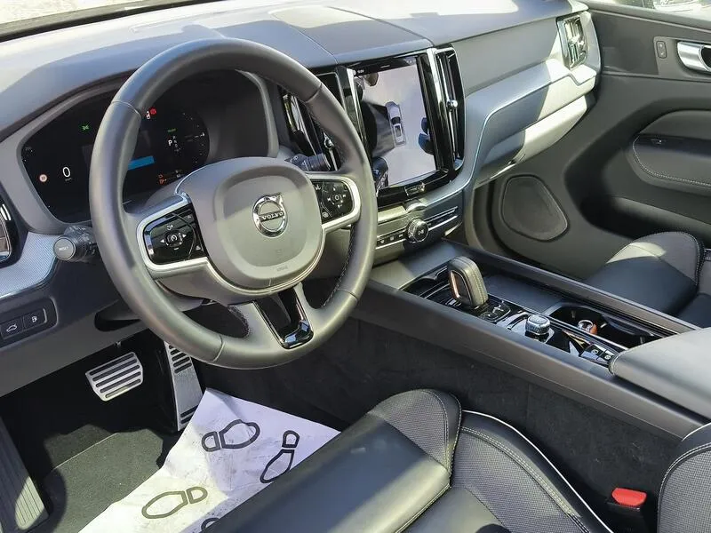 Volvo XC60 2.0 T6 AWD Recharge R-Design - foto 10