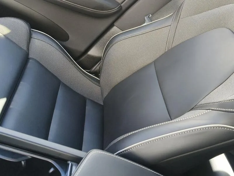 Volvo XC60 2.0 T6 AWD Recharge R-Design - foto 21