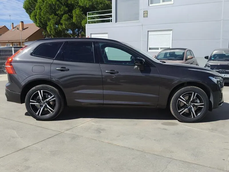 Volvo XC60 2.0 T6 AWD Recharge R-Design - foto 7