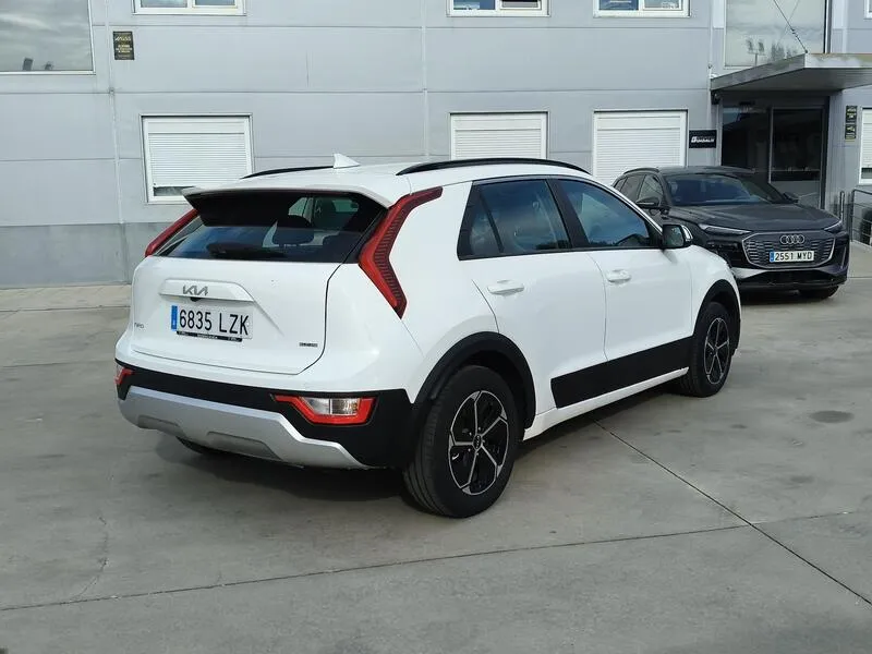 Kia Niro 1.6 GDi PHEV Concept - foto 6