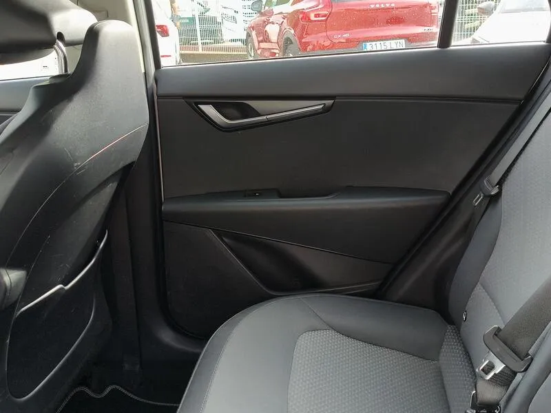 Kia Niro 1.6 GDi PHEV Concept - foto 31