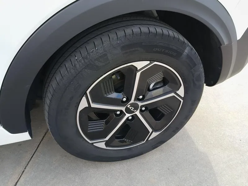 Kia Niro 1.6 GDi PHEV Concept - foto 45