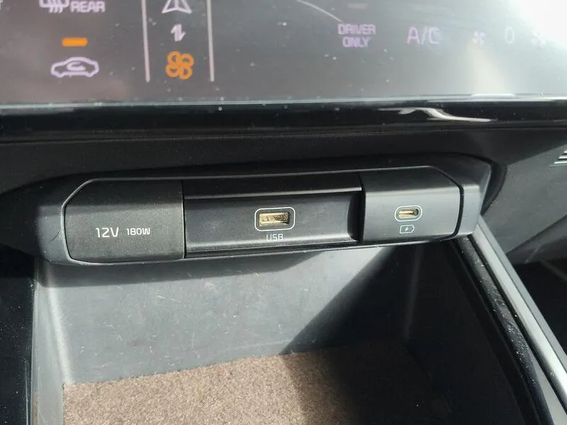 Kia Niro 1.6 GDi PHEV Concept - foto 15