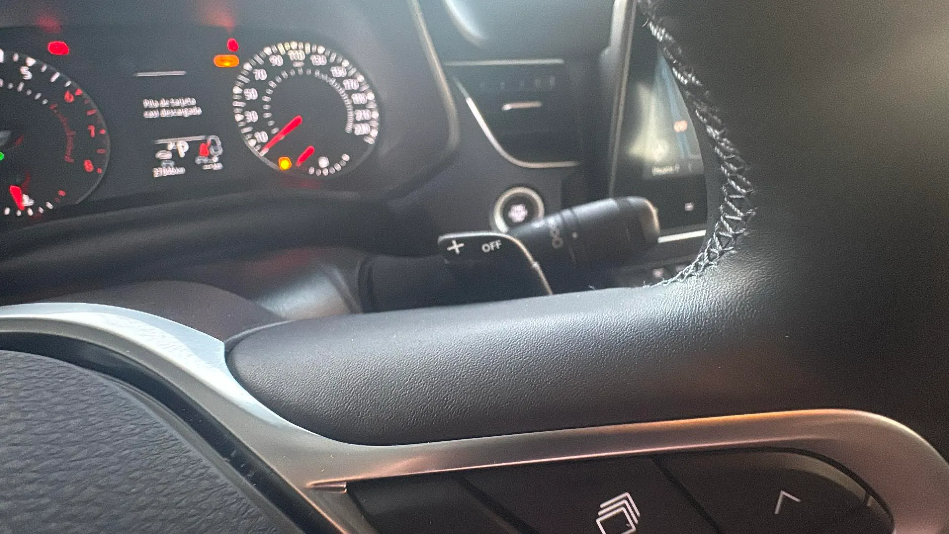 Renault Arkana Evolution TCe EDC mild hybr - foto 15