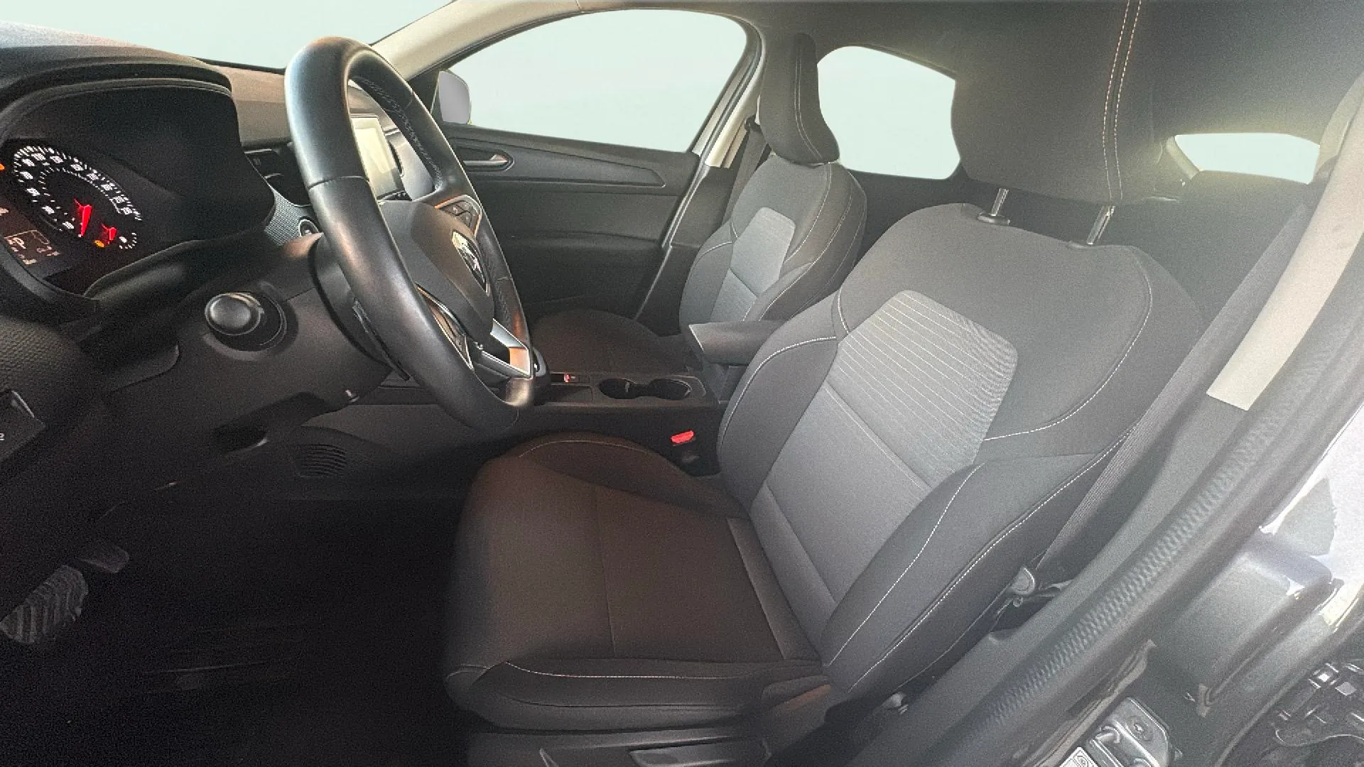 Renault Arkana Evolution TCe EDC mild hybr - foto 24