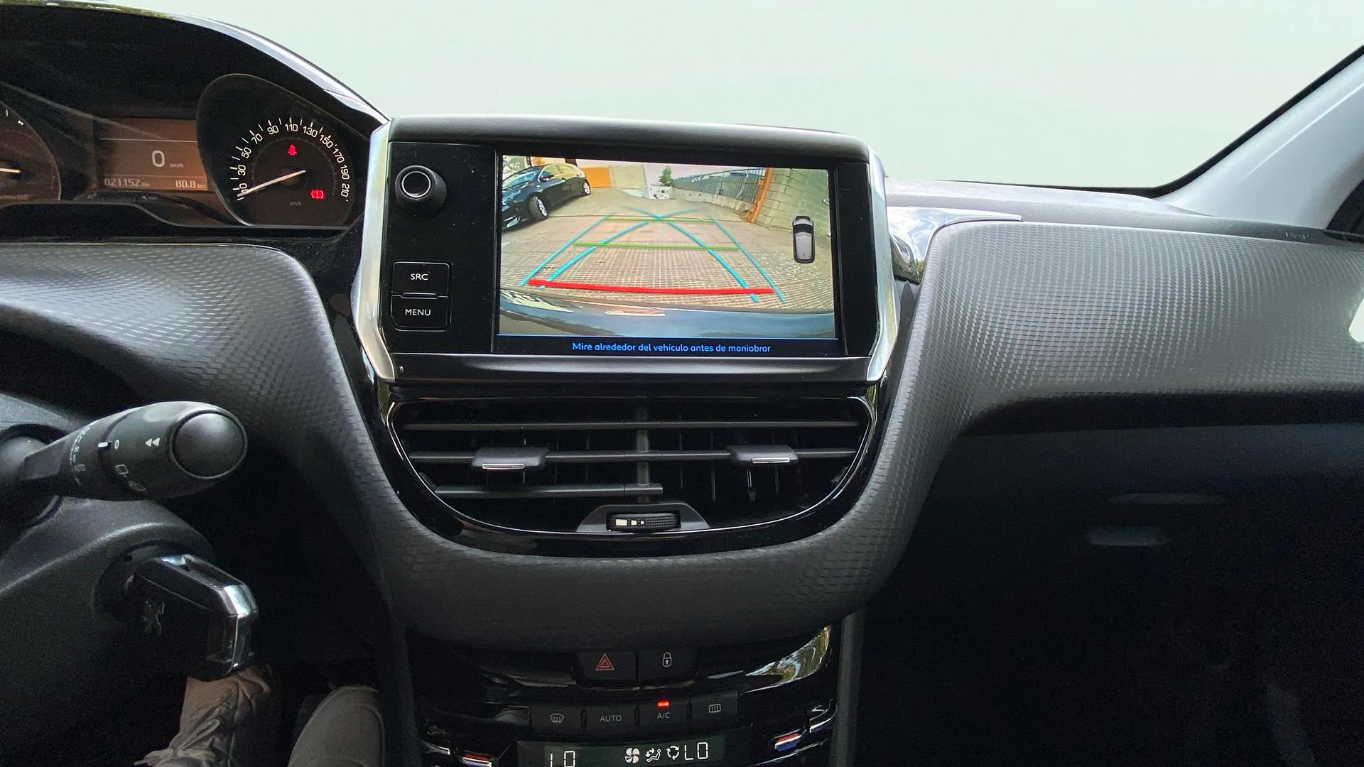 Peugeot 208 Signature 1.2L PureTech - foto 9