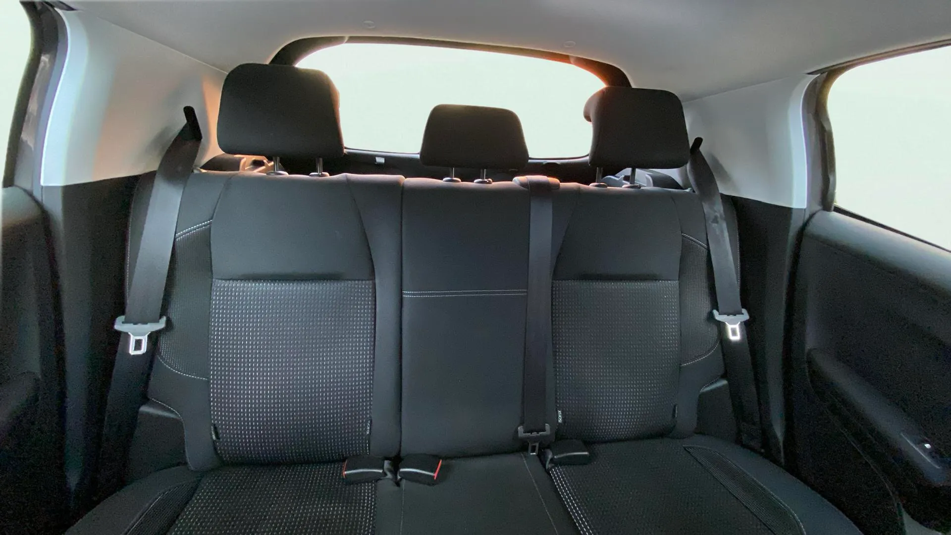 Peugeot 208 Signature 1.2L PureTech - foto 14
