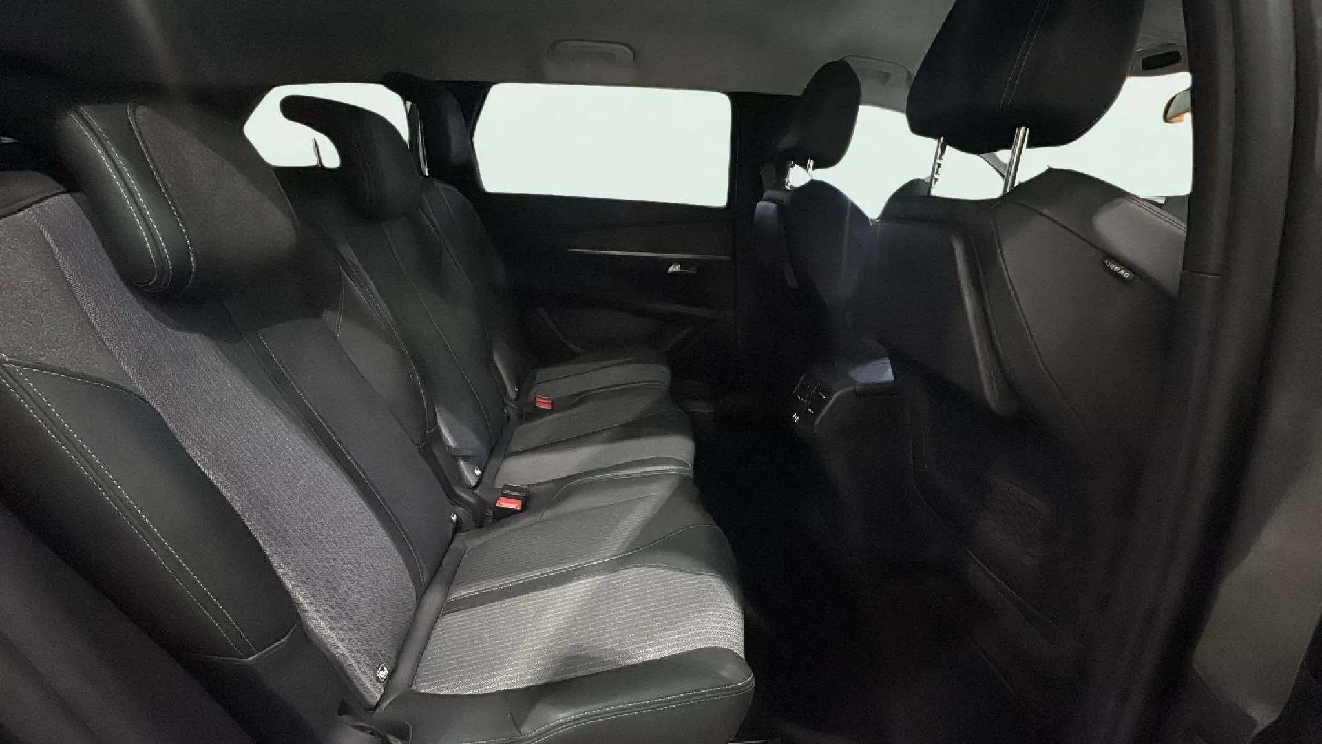 Peugeot 5008 1.2 PureTech Allure - foto 16