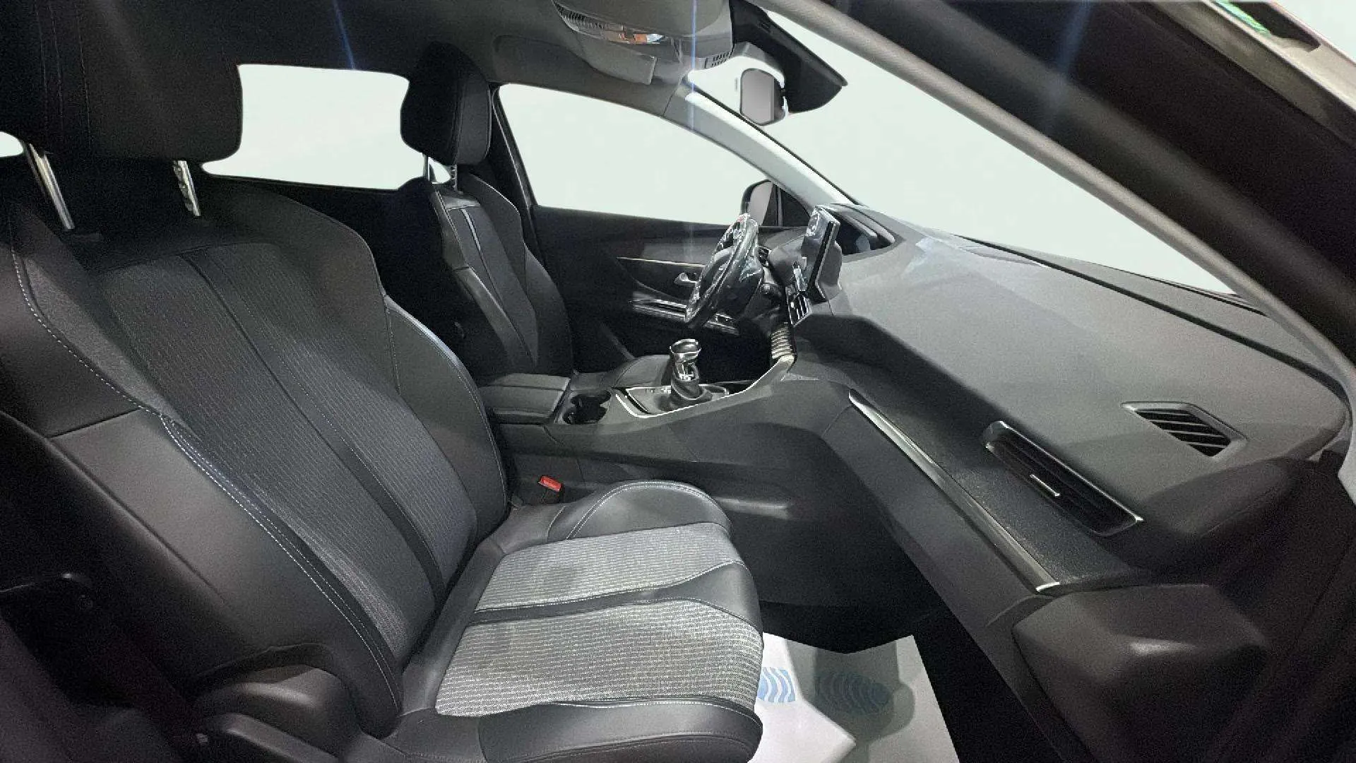 Peugeot 5008 1.2 PureTech Allure - foto 15