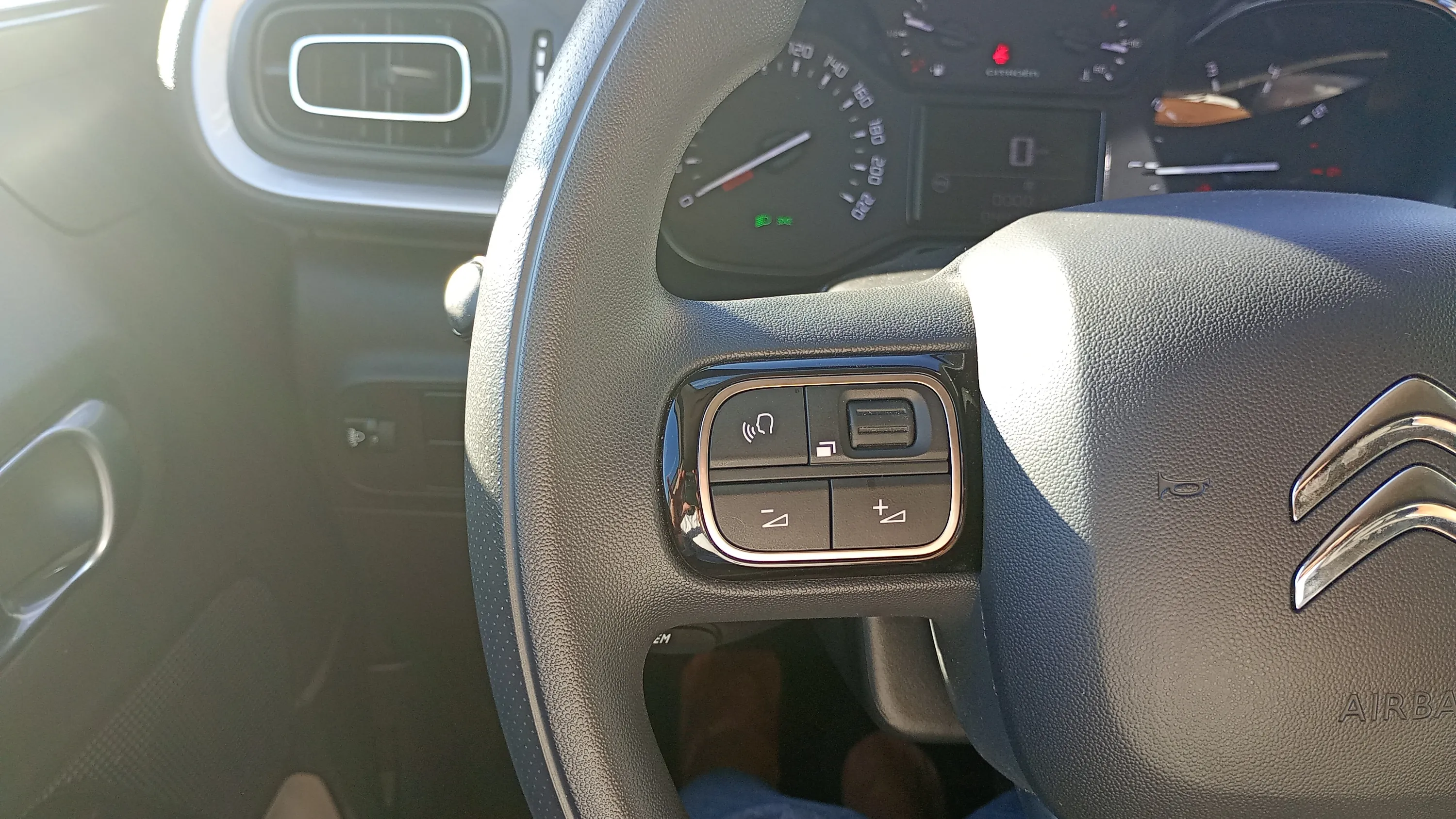 Citroën C3 PureTech Shine - foto 16