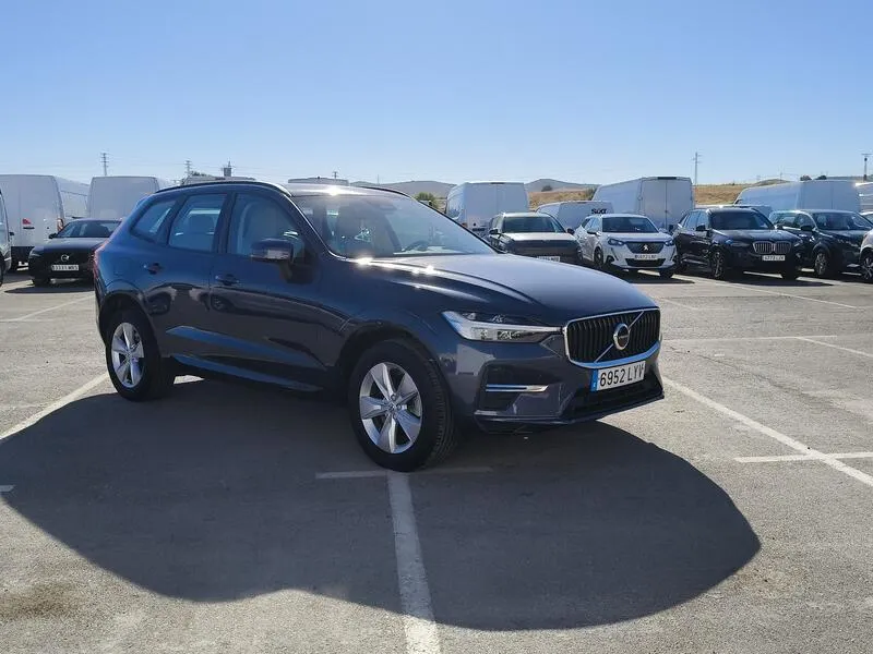 Volvo XC60 2.0 B4 D Essential - foto 8