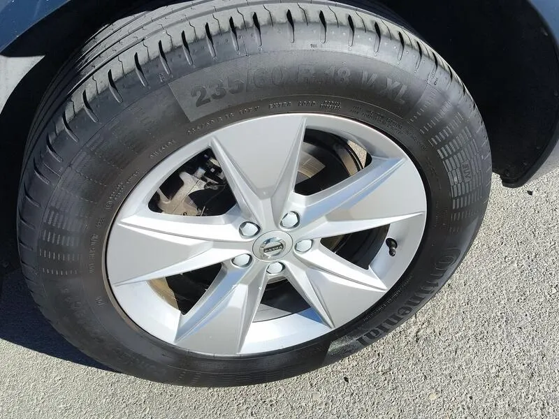 Volvo XC60 2.0 B4 D Essential - foto 48