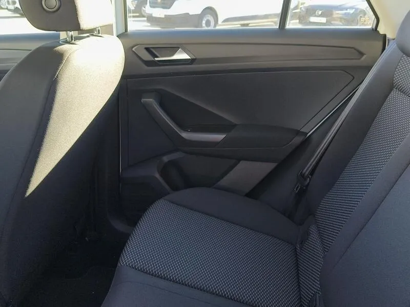 Volkswagen T-Roc 2.0 TDI - foto 32