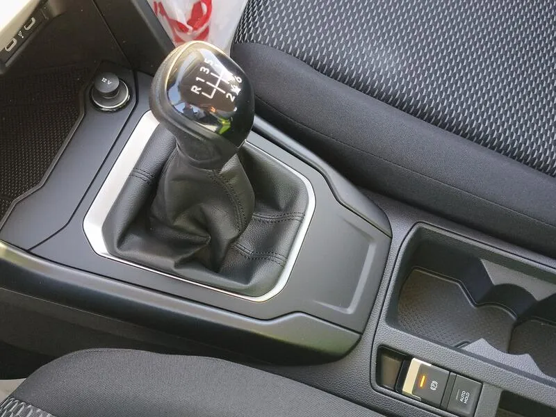 Volkswagen T-Roc 2.0 TDI - foto 13