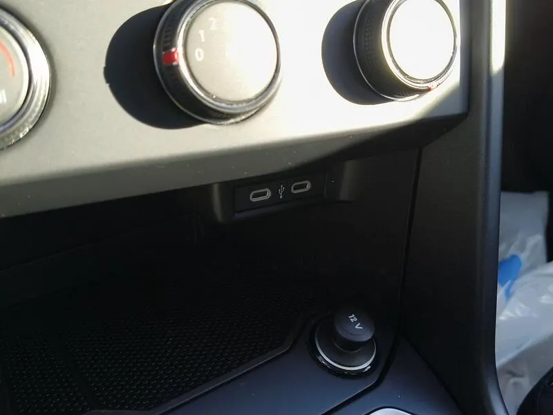 Volkswagen T-Roc 2.0 TDI - foto 15