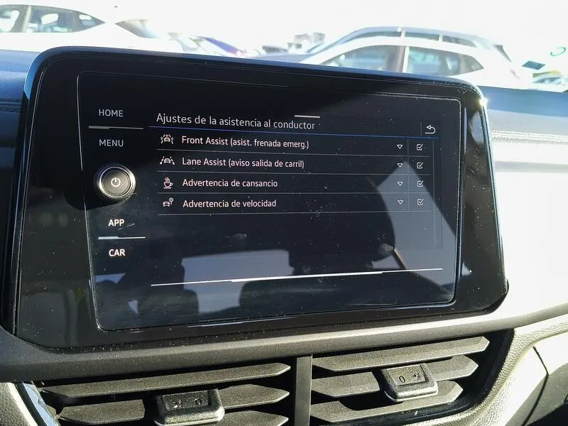 Volkswagen T-Roc 2.0 TDI - foto 19