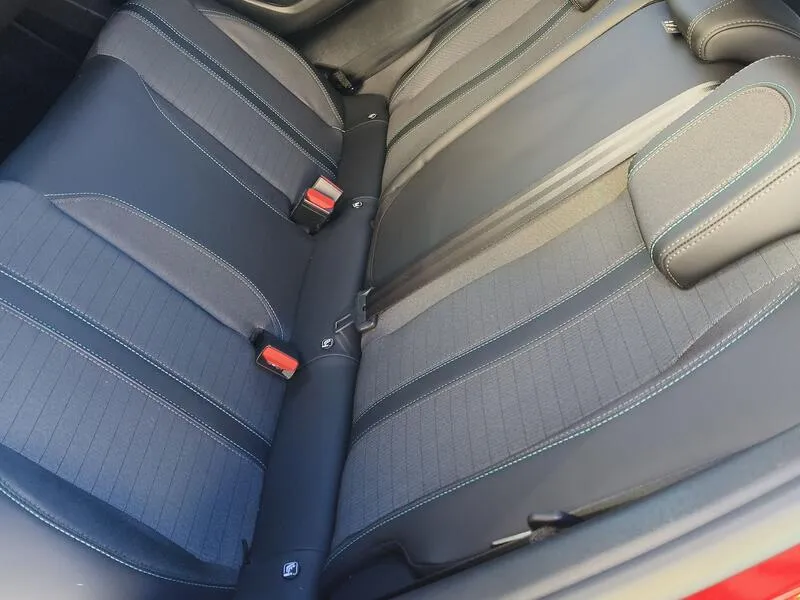 Peugeot 2008 Allure Pack 1.2 PureTech - foto 34