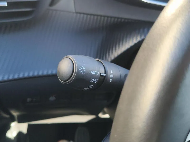 Peugeot 2008 Allure Pack 1.2 PureTech - foto 27