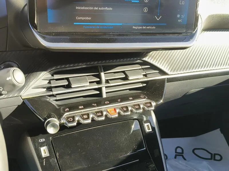 Peugeot 2008 Allure Pack 1.2 PureTech - foto 12