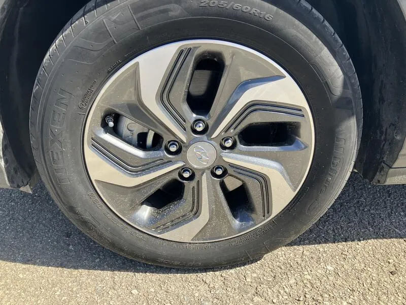 Hyundai Kona 1.6 GDI HEV Maxx - foto 15