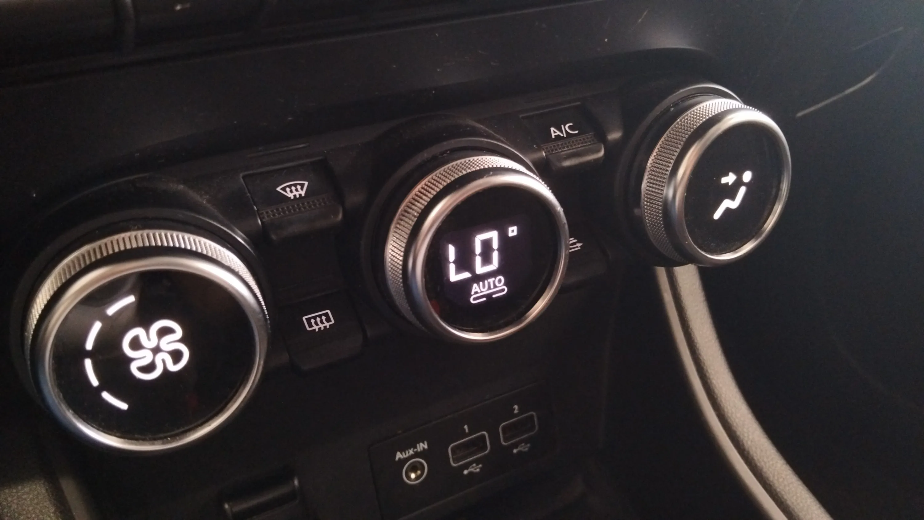 Renault Captur evolution TCe GPF - foto 16