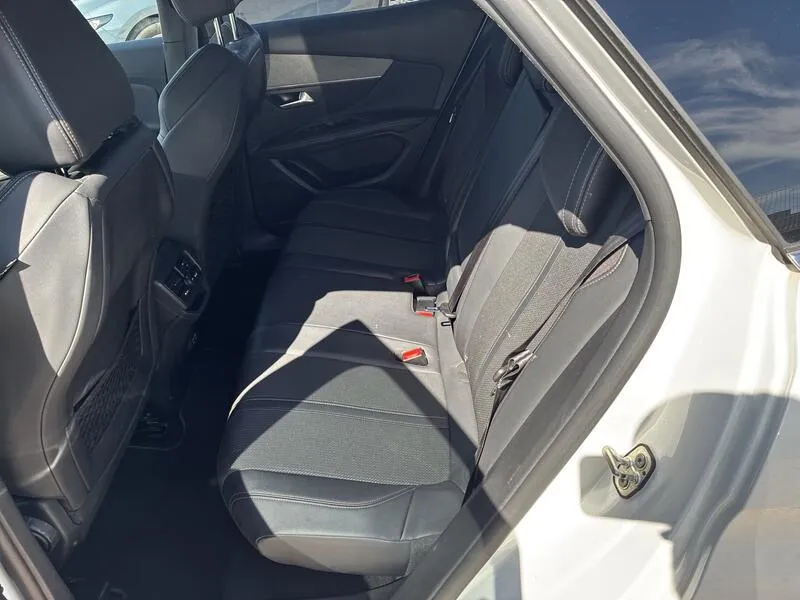 Peugeot 3008 1.5 BlueHDi GT - foto 20