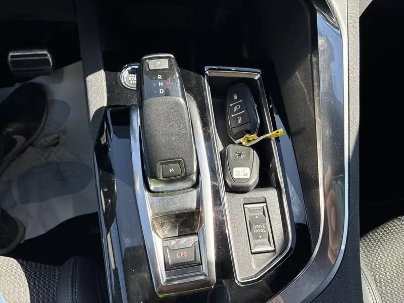 Peugeot 3008 1.5 BlueHDi GT - foto 32