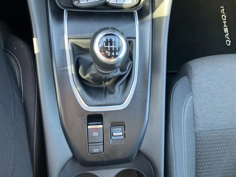 Nissan Qashqai DIG-T N-Connecta - foto 33