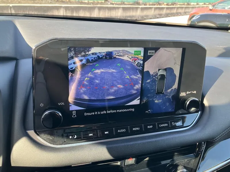 Nissan Qashqai DIG-T N-Connecta - foto 37