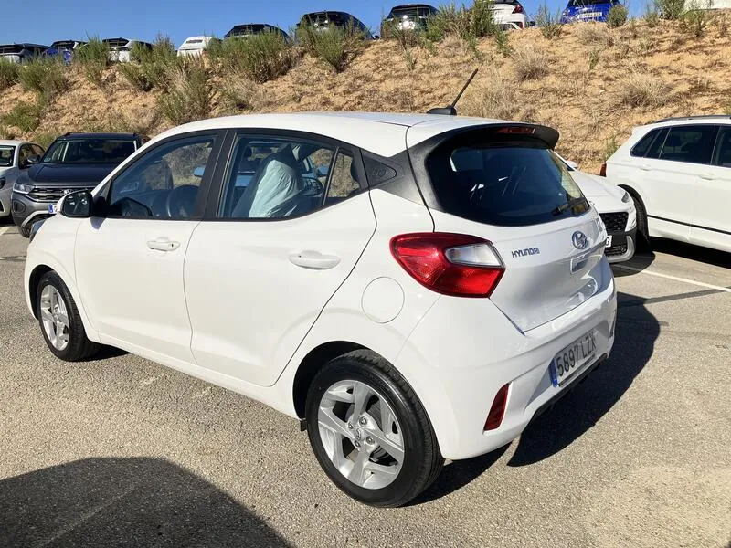 Hyundai i10 1.0 Klass - foto 4