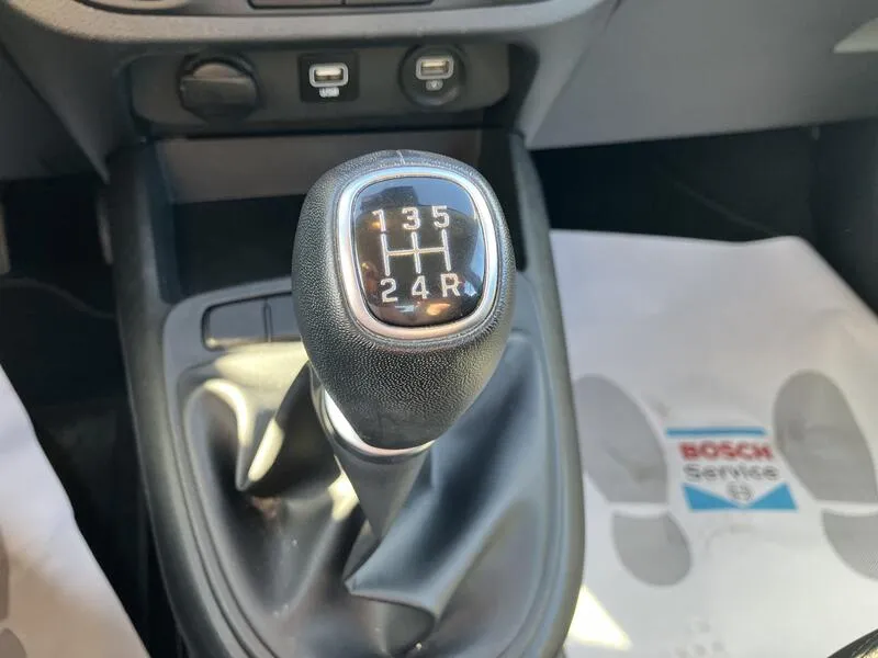 Hyundai i10 1.0 Klass - foto 38