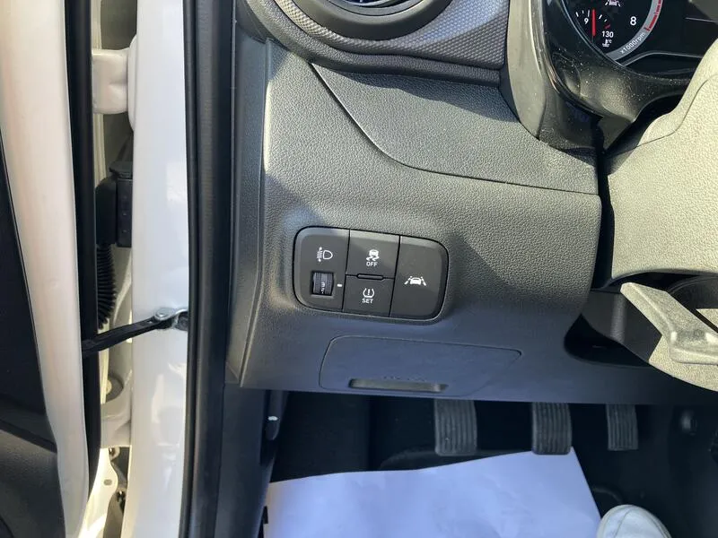 Hyundai i10 1.0 Klass - foto 32