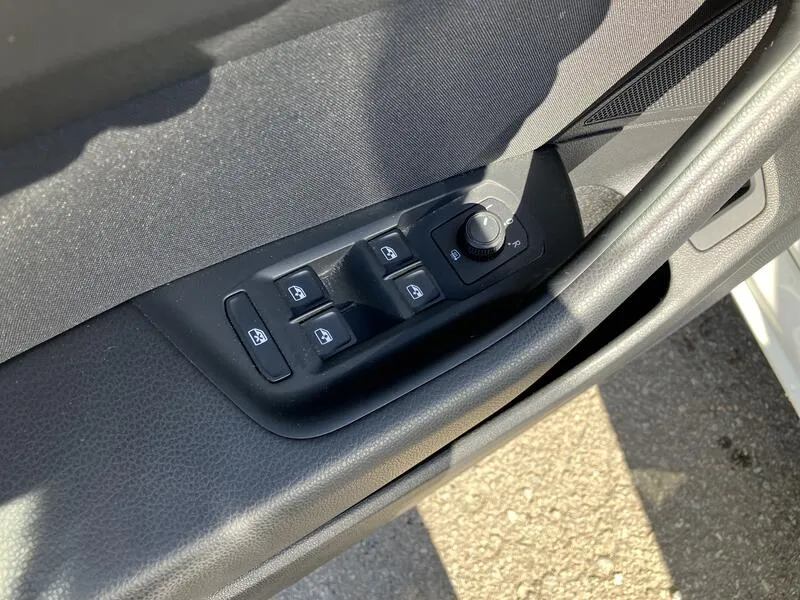 Volkswagen Passat Executive 2.0 TDI - foto 12