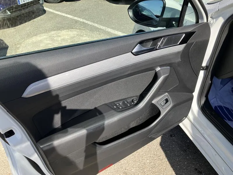 Volkswagen Passat Executive 2.0 TDI - foto 11