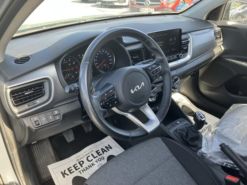 Kia Stonic 1.0 T-GDi MHEV iMT Concept - foto 10