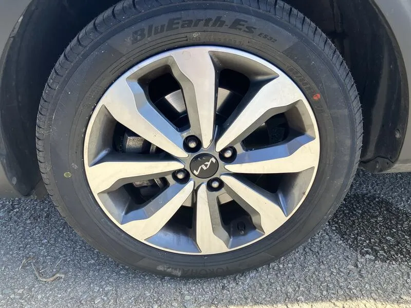 Kia Stonic 1.0 T-GDi MHEV iMT Concept - foto 17
