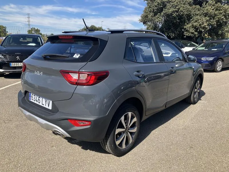 Kia Stonic 1.0 T-GDi MHEV iMT Concept - foto 6